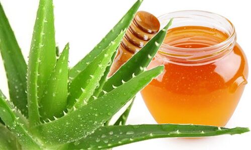 As compresas terapéuticas para a osteocondrose cervical fanse a base de aloe e mel. 